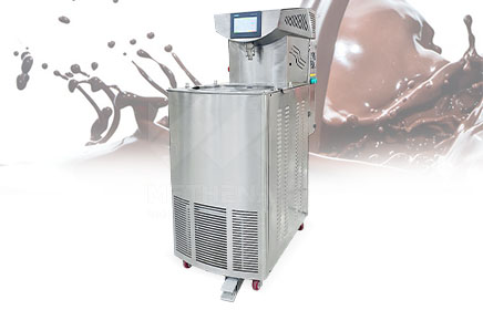 Chocolate tempering machine